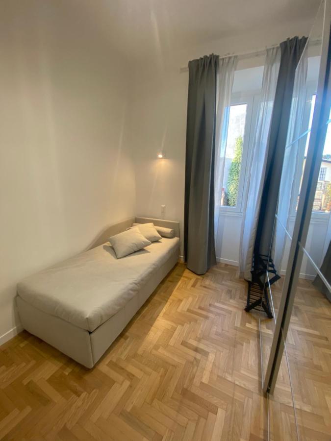 Colosseum Rome Guest House Luil ภายนอก รูปภาพ