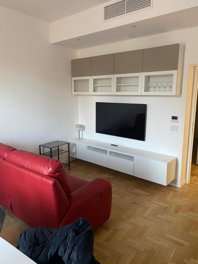 Colosseum Rome Guest House Luil ภายนอก รูปภาพ
