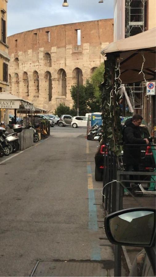 Colosseum Rome Guest House Luil ภายนอก รูปภาพ