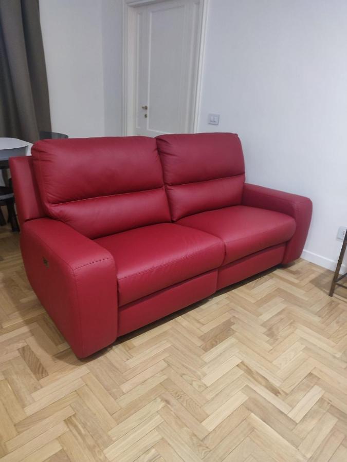 Colosseum Rome Guest House Luil ภายนอก รูปภาพ